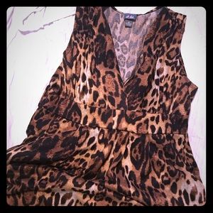 Sleeveless cheetah dress with pockets